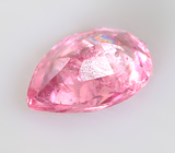 "Неоновая" розовая шпинель 0,17 карата 