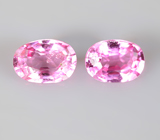 Пара "неоновых" розовых шпинелей 0,24 карата 