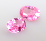 Пара "неоновых" розовых шпинелей 0,24 карата 