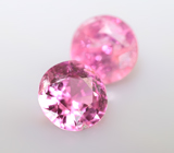 Пара "неоновых" розовых шпинелей 0,62 карата