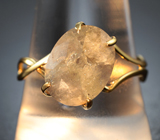 Золотое кольцо с крупным различных оттенков уральским александритом 5,3 карата