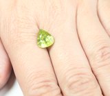 Желтовато-зеленый сфен 3,83 карата