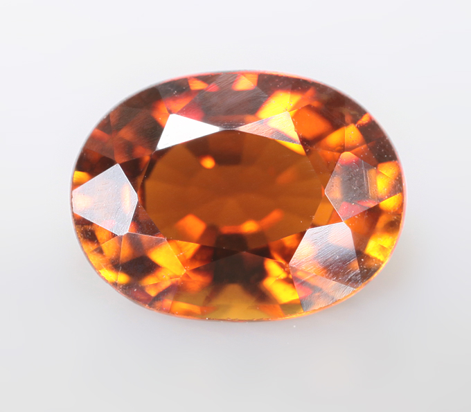 Полихромный турмалин 0,76 карата