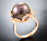 Кольцо с крупной цветной морской жемчужиной 17,81 карата и лейкосапфирами Золото