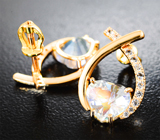 Золотые серьги с ограненным цейлонским лунным камнем 2,67 карата и лейкосапфирами Золото