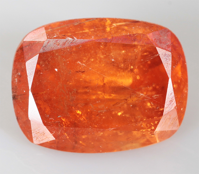 Редкий клиногумит 1,8 карата