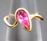 Золотое кольцо с неоново-розовым турмалином 1,37 карата Золото