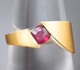 Золотое кольцо с рубиновой шпинелью 0,42 карата Золото