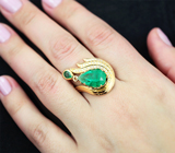 Массивное кольцо с крупным ярким уральским изумрудом 4,17 карата и бриллиантами Золото