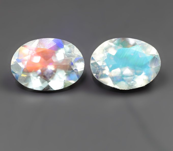 Пара ограненных лунных камней 1,27 карата