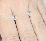 Пара ограненных лунных камней 1,27 карата 