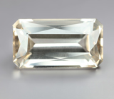 Крупный скаполит высокой чистоты 13,3 карата 