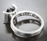 Кольцо с чистейшим синим London топазом авторской огранки 2,86 карата и лейкосапфирами