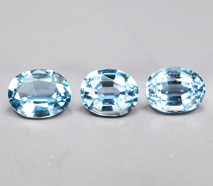 Редкий набор из 3 синих шпинелей 0,82 карата