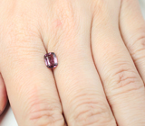 Пурпурно-розовая шпинель 1,03 карата 