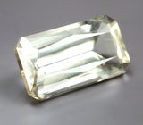 Крупный скаполит высокой чистоты 11,12 карата 