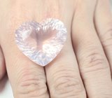 Крупный! Чистейший розовый кварц лазерной огранки 56,07 карата 