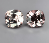 Редкая пара гранатов со сменой цвета 2,04 карата