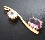 Золотой кулон с пурпурно-розовым турмалином 1,86 карата и бесцветным цирконом 1,87 карата Золото