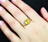 Золотое кольцо cо сфеном 1,35 карата и цаворитами гранатами Золото