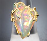 Золотое кольцо с крупным невероятно-ярким опалом 12,33 карата и бриллиантами Золото