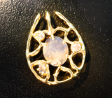 Двусторонний золотой кулон с крупным уральским александритом 1,87 карата, малыми уральскими александритами и бриллиантами Золото