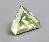 Авторская огранка! Желтовато-зеленый циркон высокой чистоты 2,43 карата