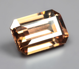 Оранжевато-желтый циркон высокой чистоты 3,4 карата