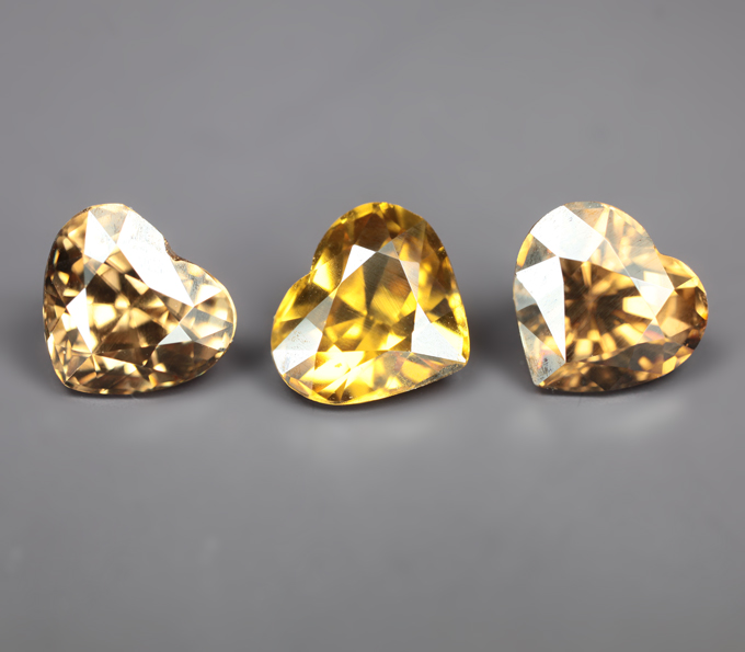 Редкая огранка! Набор из 3 чистейших цирконов 6,38 карата