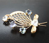 Брошь с цоизитами 2,19 карата и фенакитами 1,58 карата Золото