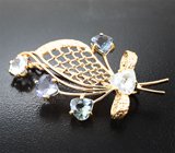 Брошь с цоизитами 2,19 карата и фенакитами 1,58 карата