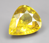 Крупный ярко-желтый сфен 4,47 карата 