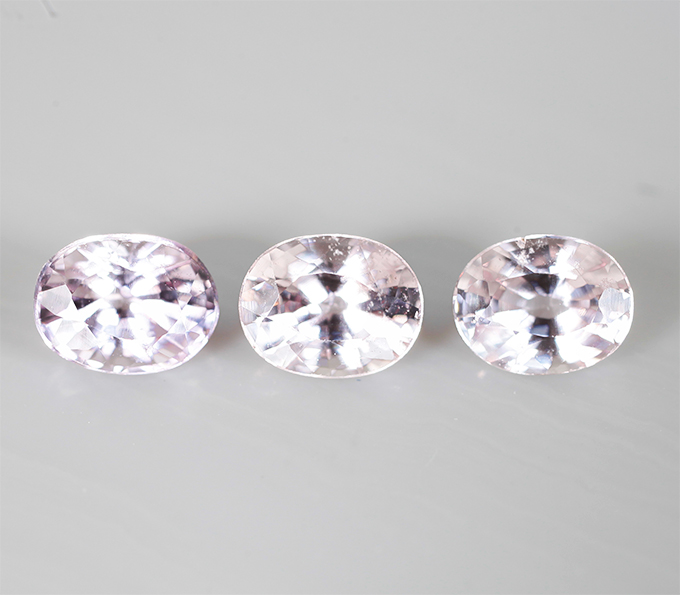 Без облагораживания! Набор из 3 розовых сапфиров высокой чистоты 1,02 карата