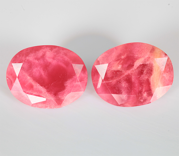 Редкая крупная пара ограненных родонитов 18,57 карата