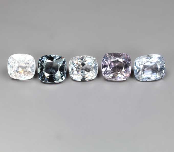 Крупный набор из 5 разноцветных шпинелей 5,55 карата