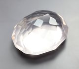 Чистейший крупный розовый кварц эффектной огранки 23,8 карата