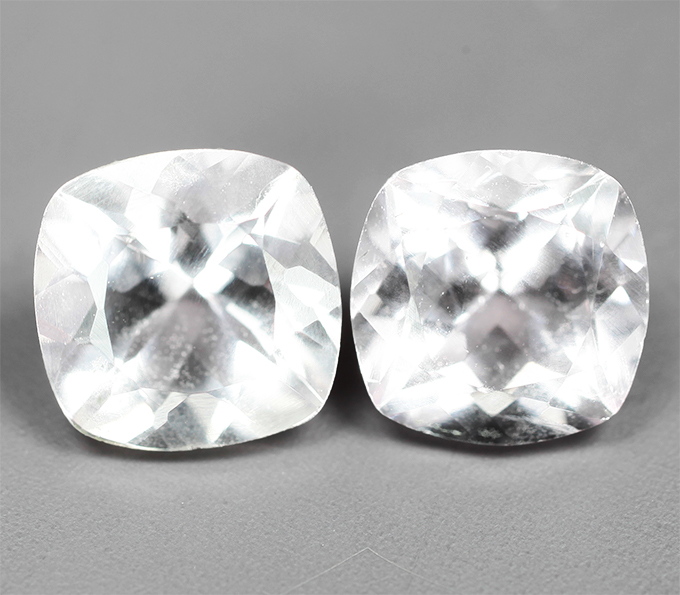 Пара пастельно-оранжевых морганитов 1,85 карата