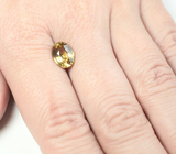 Крупный желтый циркон высокой чистоты 4,09 карата 