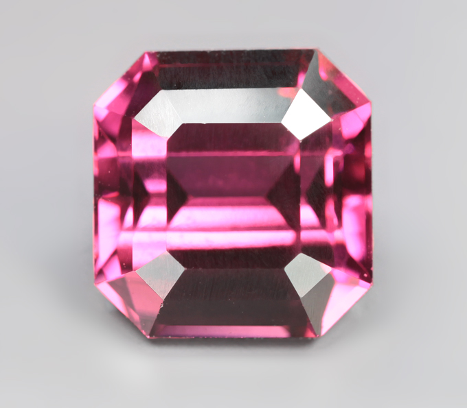 Чистейший умбалит гранат 3,92 карата