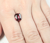 Чистейший умбалит гранат 3,59 карата 