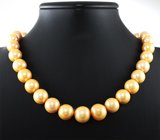 Массивное золотое колье с крупным золотистым пресноводным жемчугом барокко 567,45 карата