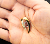 Золотой кулон с розовато-оранжевым 2,99 карата и бесцветными цирконами Золото