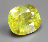 Желтовато-зеленый сфен 2,41 карата 