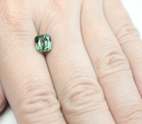 Голубовато-зеленый "неоновый" апатит 2,25 карата 