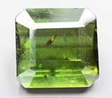 Крупный травянисто-зеленый турмалин 6,09 карата 