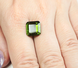 Крупный травянисто-зеленый турмалин 6,09 карата 