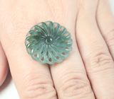 Крупный резной нефрит 18,66 карата