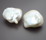 Крупная пара кремово-белых морских жемчужинин 60,76 карата