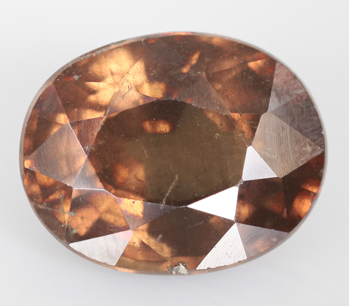 Гранат со сменой цвета 2,51 карата