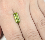 Перидот 2,76 карата 